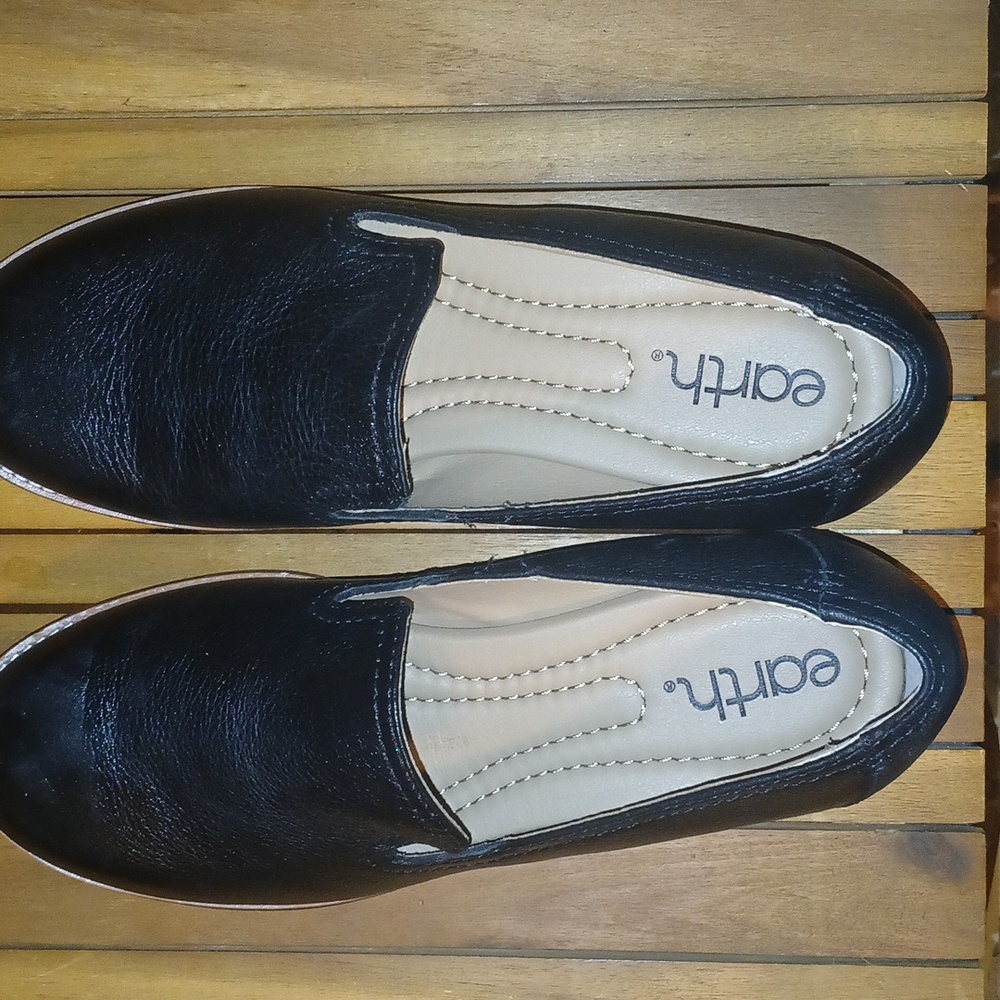 Earth Shoes Black